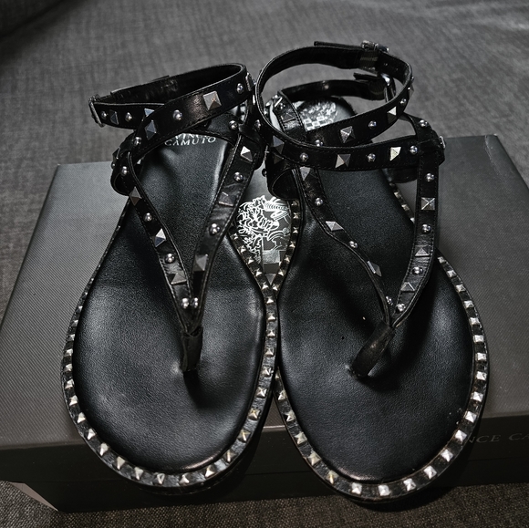 VINCE CAMUTO - Picture 6 of 6